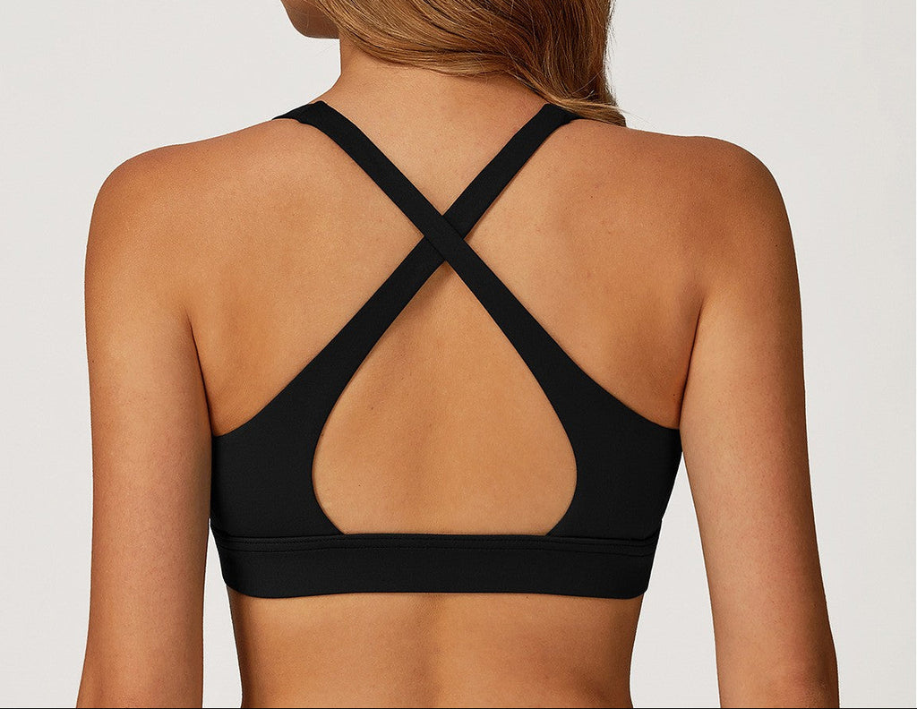 Top deportivo escote V